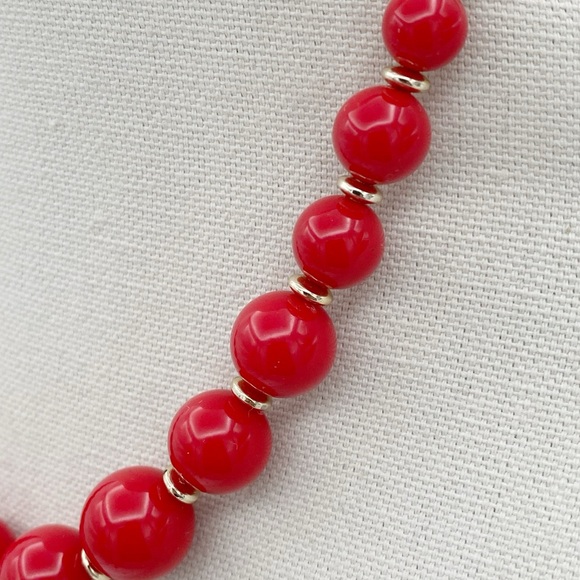 Vintage Red Acrylic Beaded with Gold Tone Spacers Necklace - Picture 2 of 9